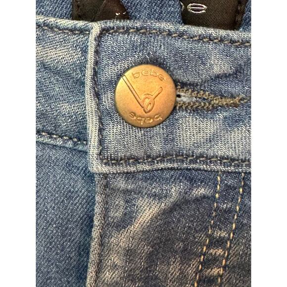 Women's Bebe boot cut Jeans NEW w/tags Light Wash SIZE 28 - Picture 4 of 8